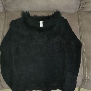 Chicos black velour feather neck sweater